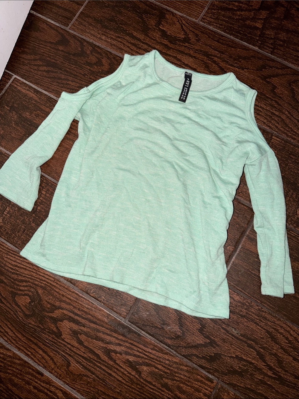 Mint Green Cold-Shoulder 1/4 Sleeve Top